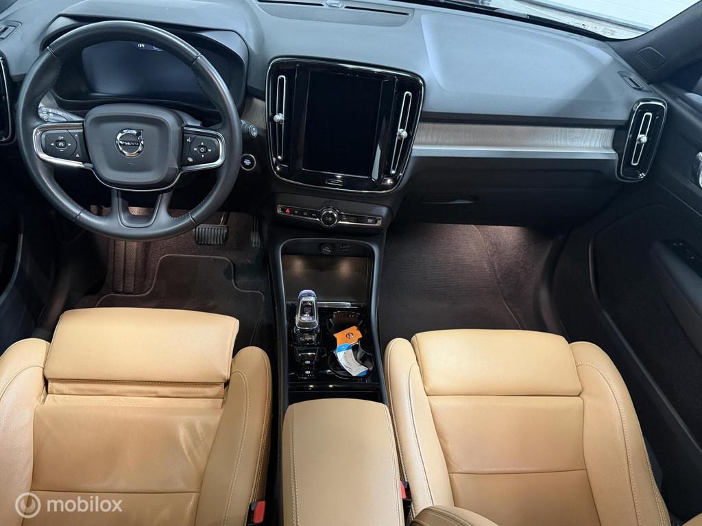 Volvo XC40 1.5 T5 Recharge Inscription 1E EIGENAAR / BTW AUT, Gebruikt, Euro 6, Zwart, Bedrijf