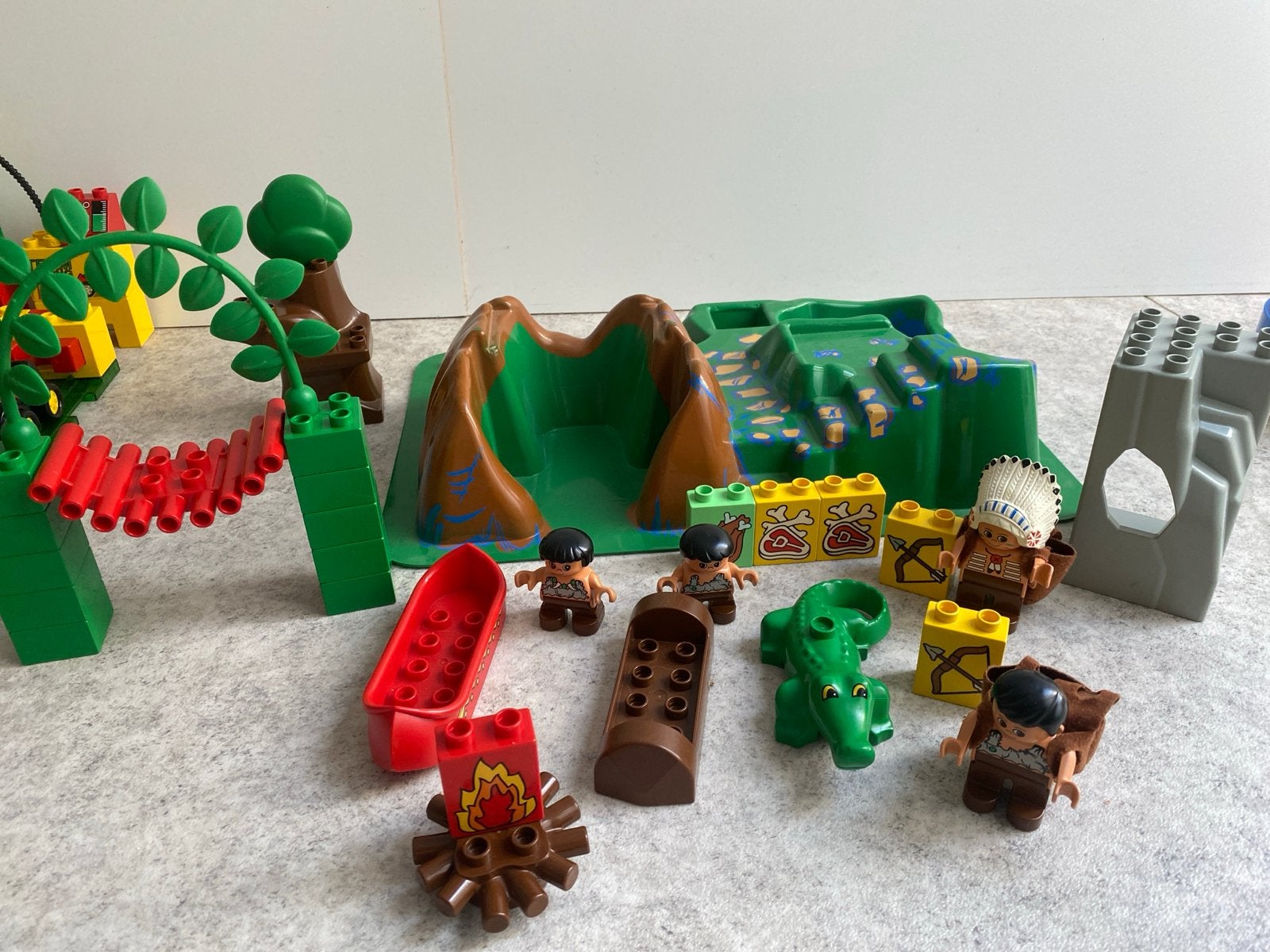 LEGO Duplo Prehistorisch Avontuur Set met Figuren en Dieren, Ophalen of Verzenden, Gebruikt, Overige merken