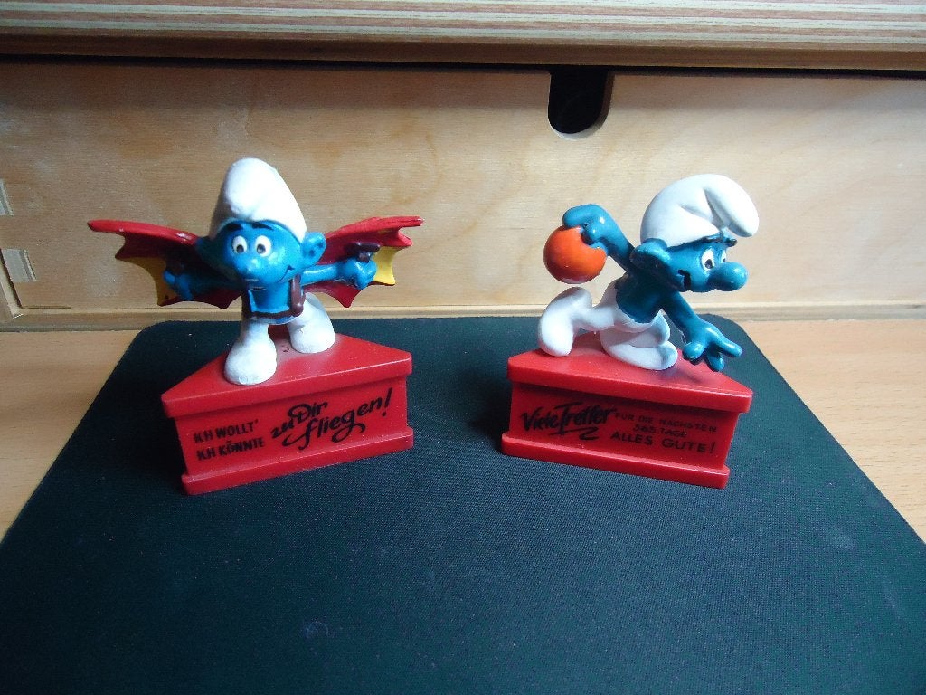 smurfen  2 smurfen op sockel, Verzamelen, Ophalen, Zo goed als nieuw, Verschillende Smurfen, Poppetje, Figuurtje of Knuffel