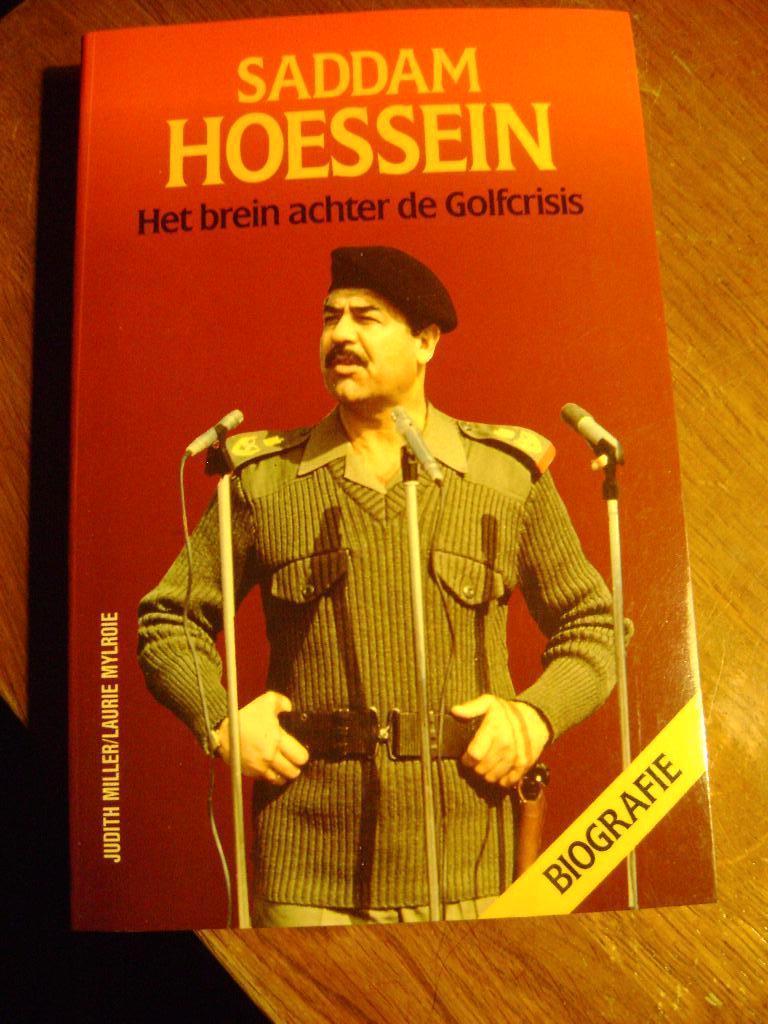 Saddam Hoessein - Het brein achter de Golfcrisis, Ophalen of Verzenden, Gelezen