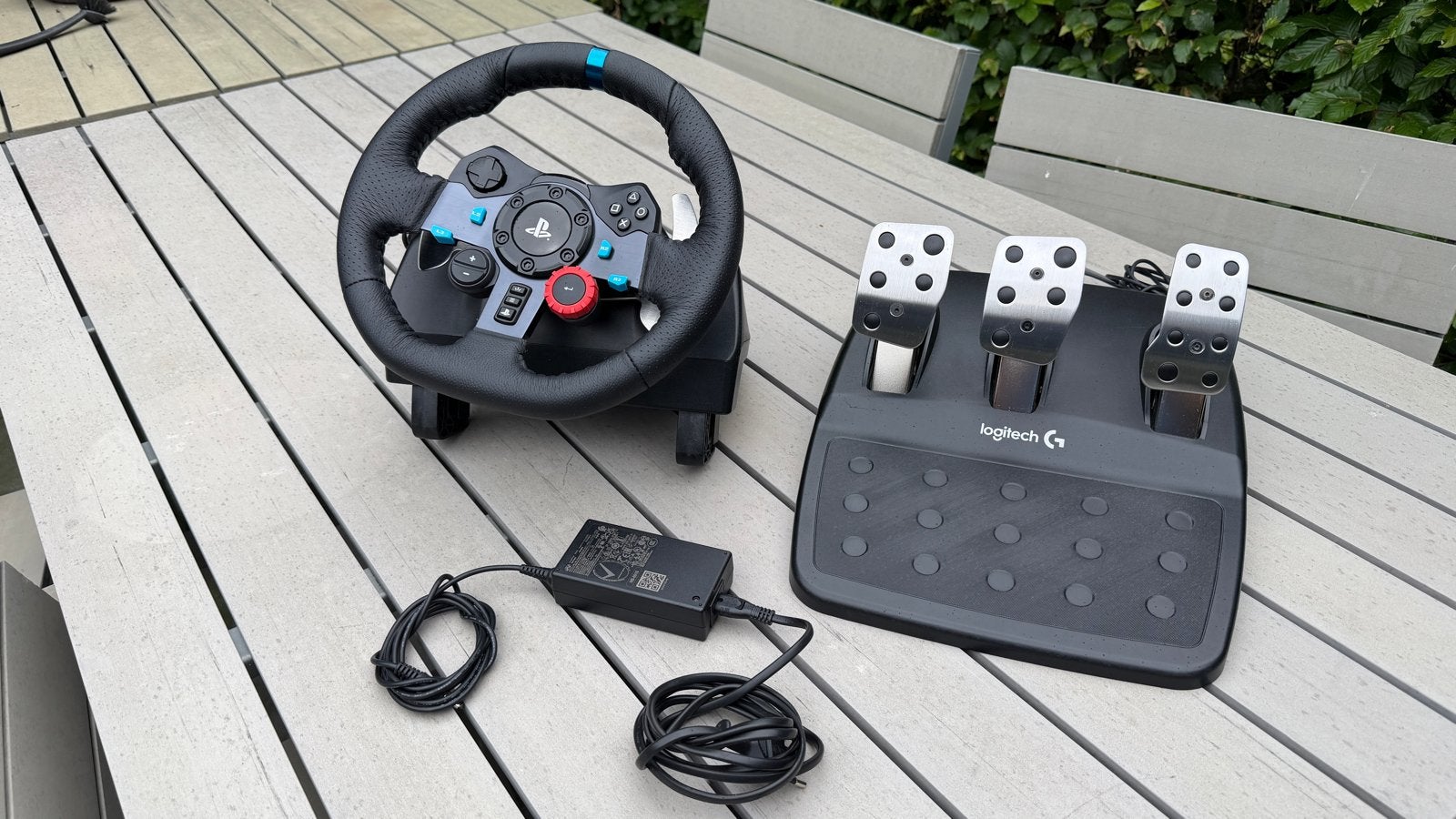 Logitech G29 Driving Force racestuur met pedalen, Spelcomputers en Games, Spelcomputers | Sony PlayStation Consoles | Accessoires