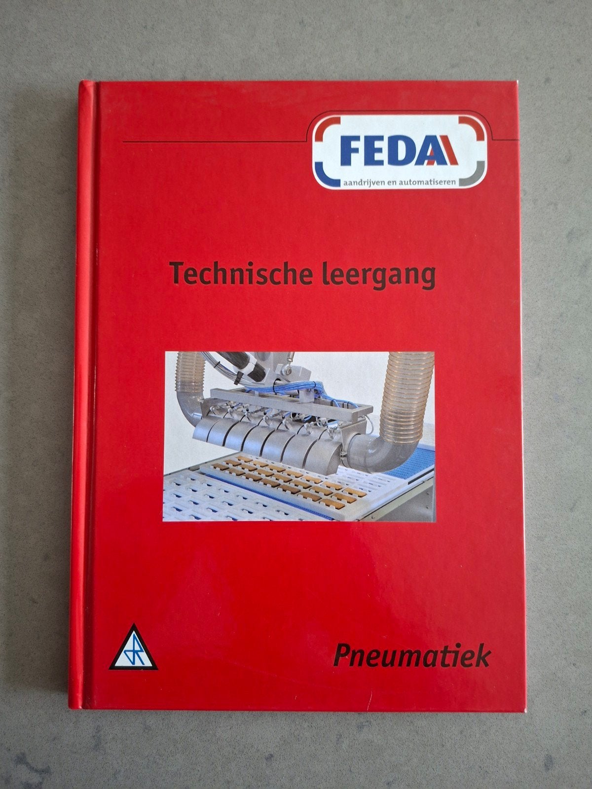 FEDA Technische leergang: Pneumatiek - Techniekboek, Ophalen of Verzenden, Zo goed als nieuw, Overige onderwerpen, FEDA