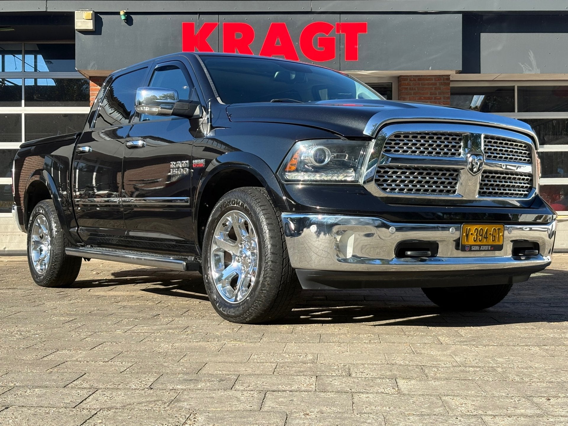 Dodge Ram 1500 5.7 V8 Quad Cab 6'4|401PK|NAP|Automaat|trekha, Auto's, Automaat, Dealer onderhouden, Achterwielaandrijving, Gebruikt