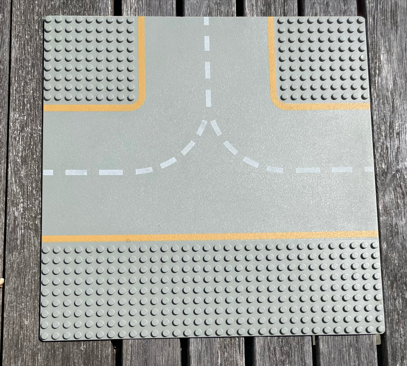 Lego Grondplaat Weg T-splitsing Grijs, Kinderen en Baby's, Speelgoed | Duplo en Lego, Ophalen of Verzenden, Gebruikt, Grondplaat