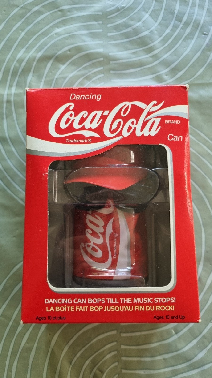 dansend Coca-Cola blikje, Ophalen, Gebruikt