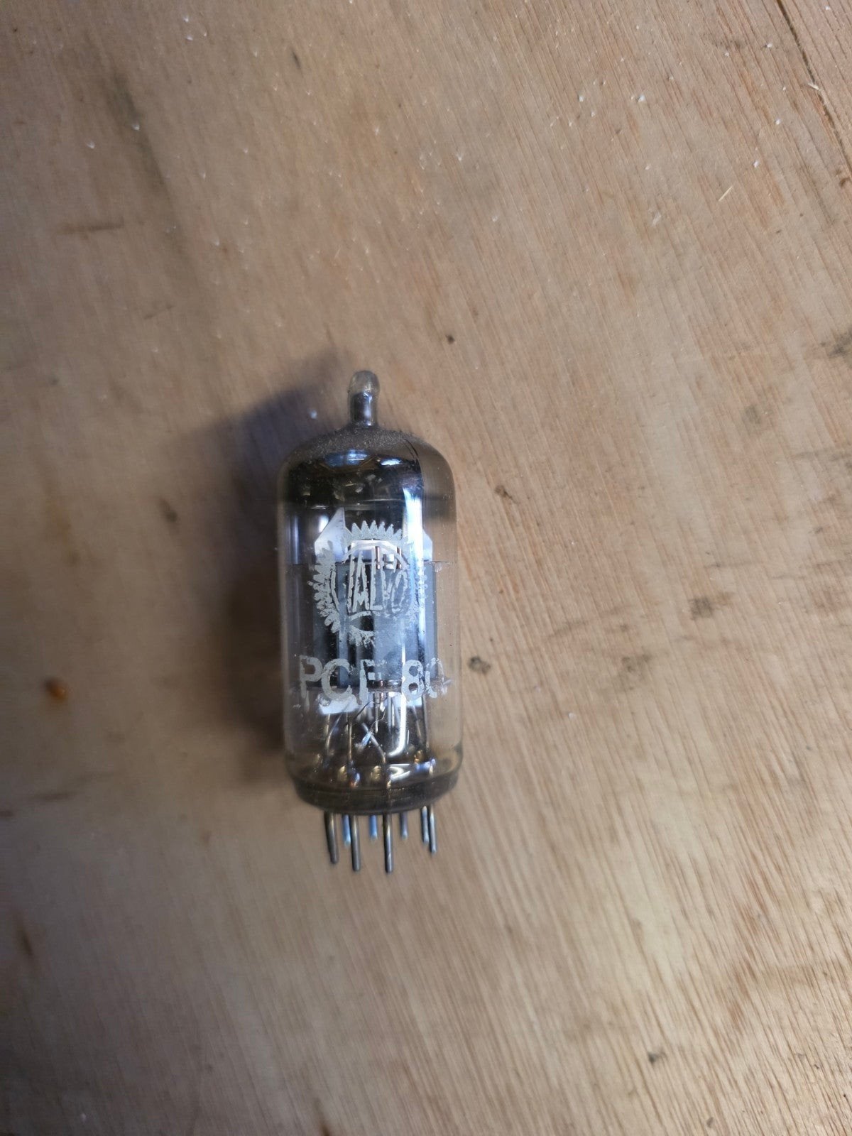 PCF80 vintage elektronenbuis / radiobuis – 9A8, Ophalen of Verzenden