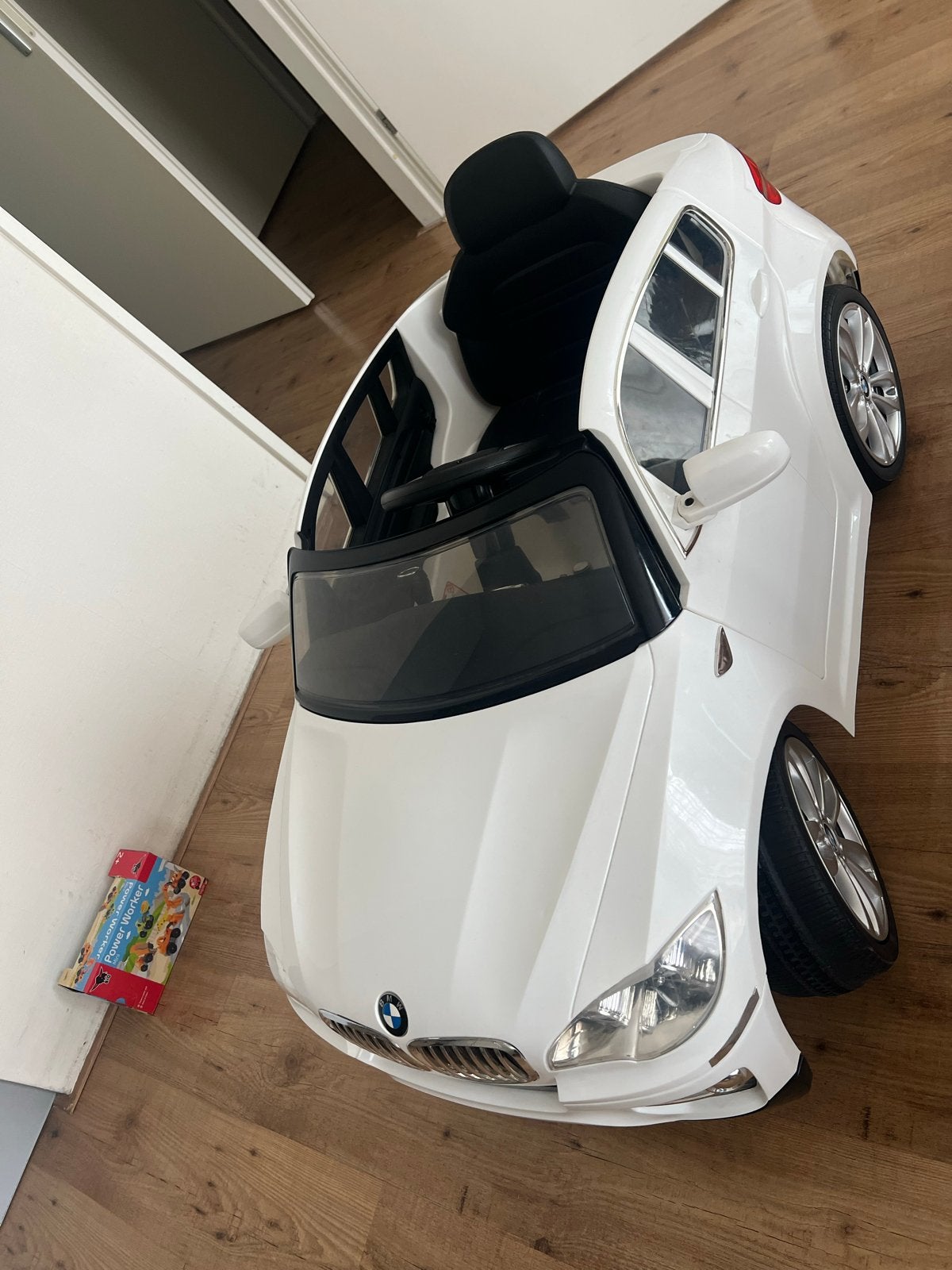 BMW X6 Elektrische Kinderauto - Wit- half defect, Ophalen, Gebruikt, Afstandsbediening