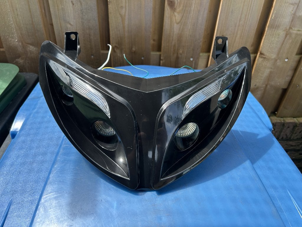 Koplamp led / halogeen Peugeot Speedfight 2, Ophalen of Verzenden, Zo goed als nieuw, Koplamp, Peugeot