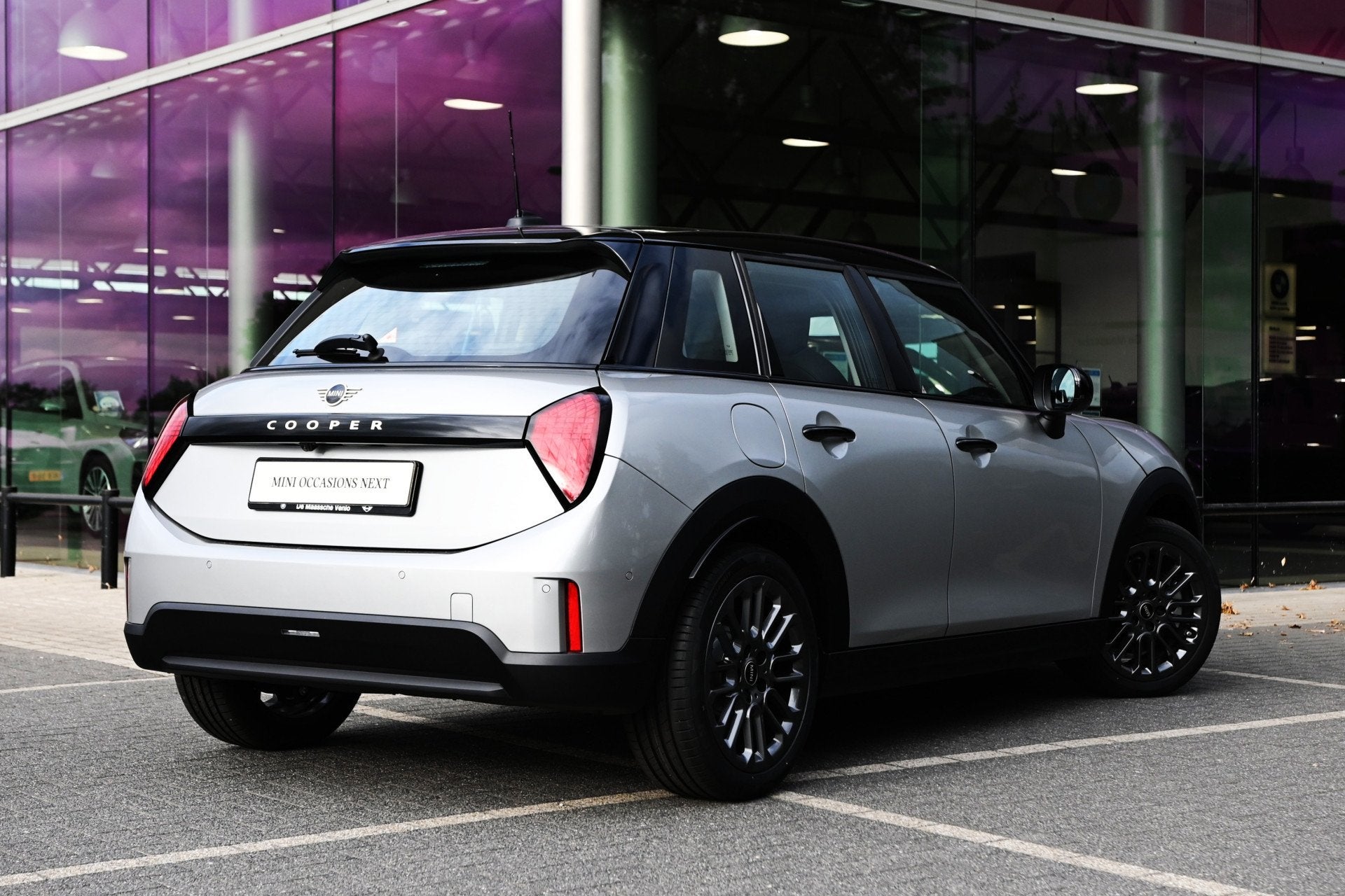 MINI Hatchback Cooper C Automaat / Classic / Pakket S / 17 i, Dealer onderhouden, Stof, Gebruikt, 156 pk