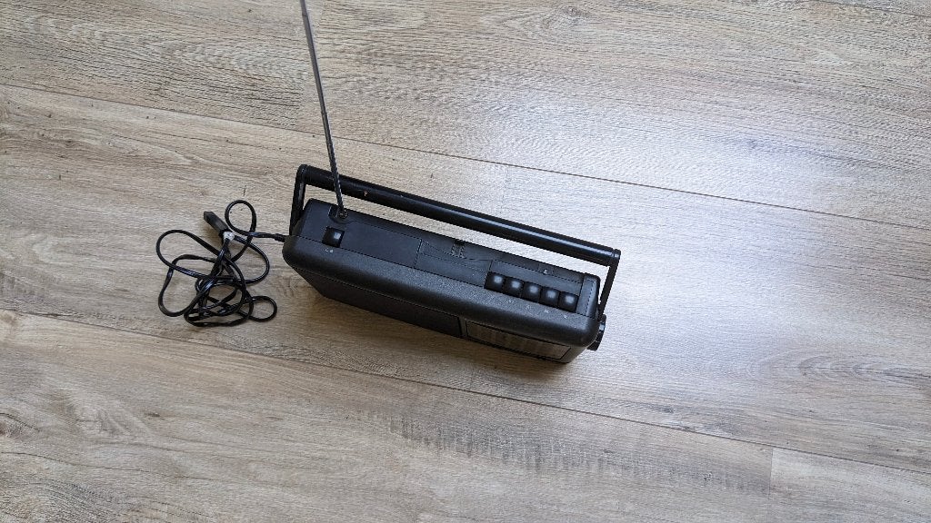 Grundig Music Boy 175 draagbare radio, batterij en netstroom, Ophalen of Verzenden, Gebruikt, Transistorradio