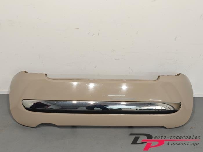 Achterbumper van een Fiat 500 (231B)