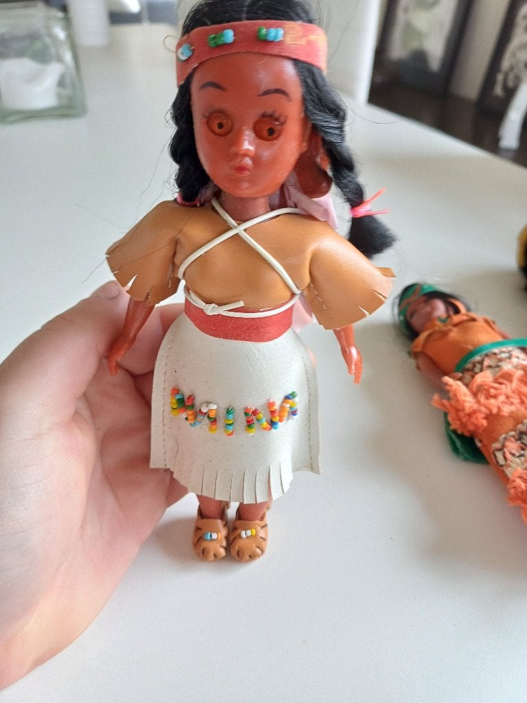 Native American plastic pop met 2 baby's, Verzamelen, Ophalen of Verzenden, Gebruikt, Pop