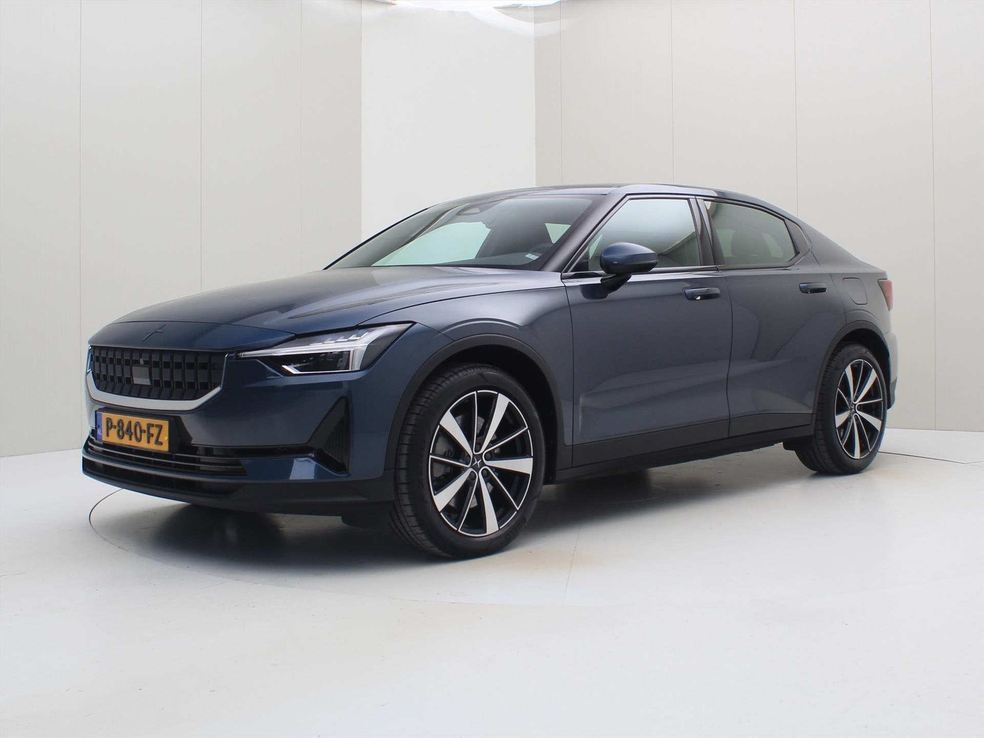 Polestar 2 Standard Range Single Motor 63kWh 225pk 91.65% So, Auto's, Polestar 2, Stof, Gebruikt, Zwart
