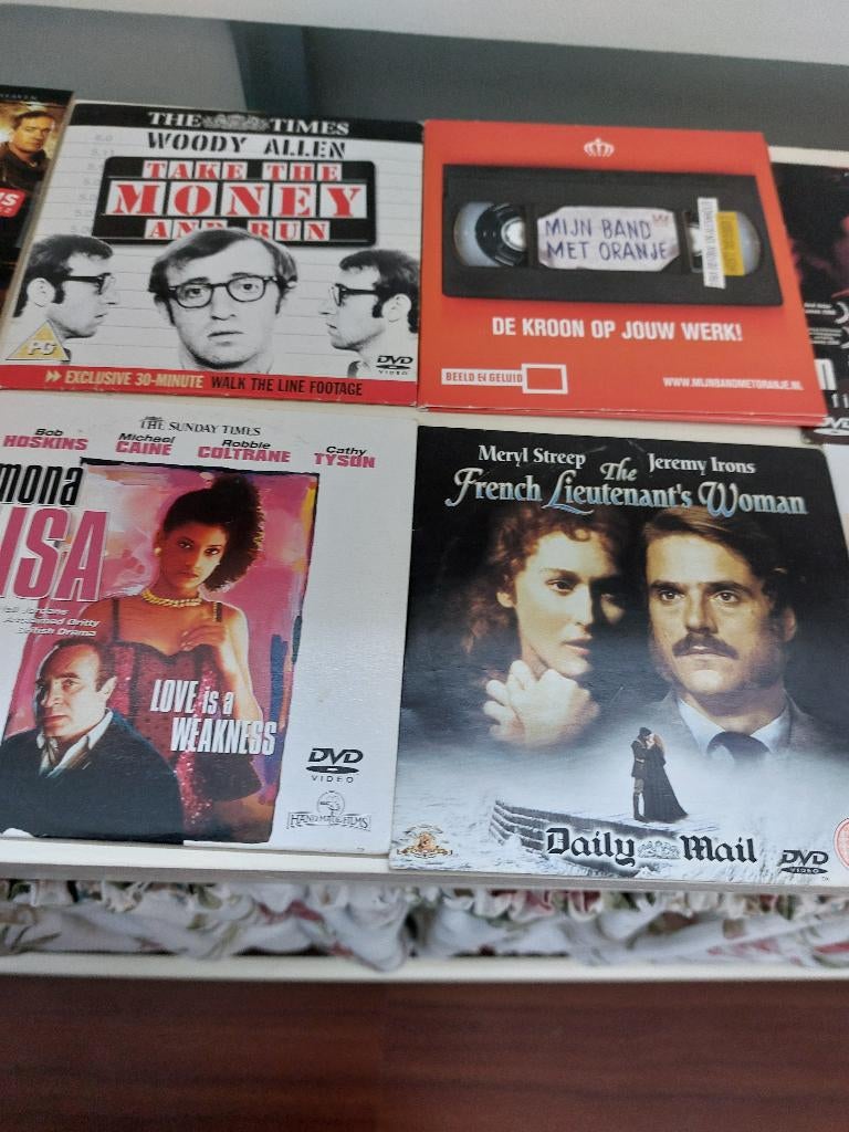 10 korte DVD's  in kartonnen hoesjes,  lees omschrijving, 1980 tot heden, Ophalen of Verzenden, Zo goed als nieuw, Actie en Avontuur