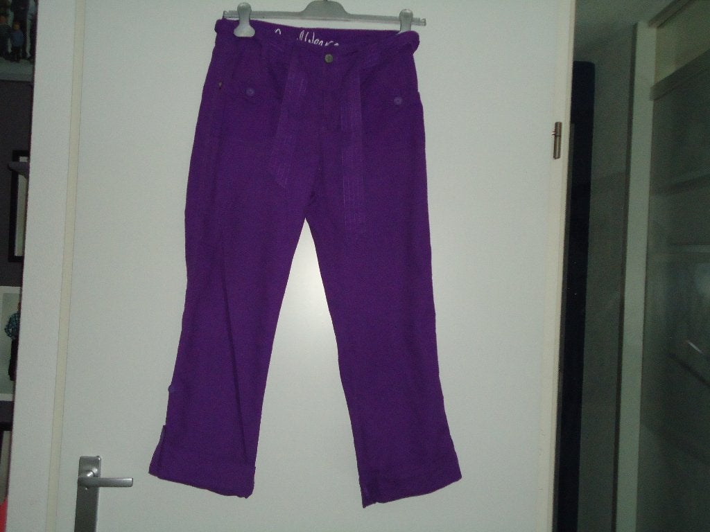 broek mt 36 kleur paars , kan op 3 lengte,s gezet worden, Paars, Ophalen of Verzenden, Zo goed als nieuw, Maat 36 (S)