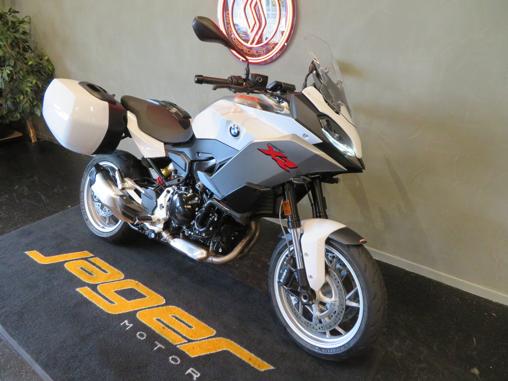 BMW F 900 XR KOFFERS FULL! NAVI (bj 2023), 899 cc, Toermotor, Gebruikt, Bedrijf