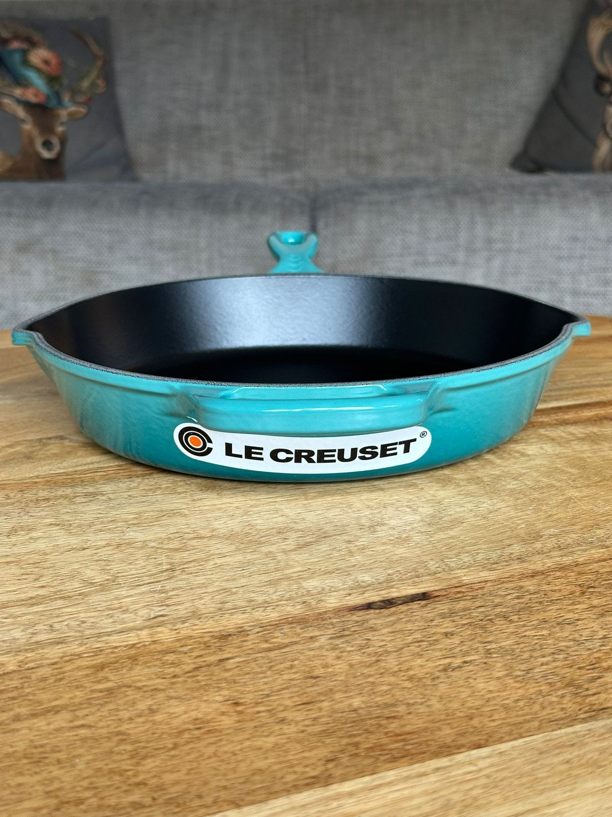 Le Creuset Gietijzeren Skillet hoog 26 cm – Riviera Blue, Huis en Inrichting, Keuken | Potten en Pannen, Ophalen of Verzenden