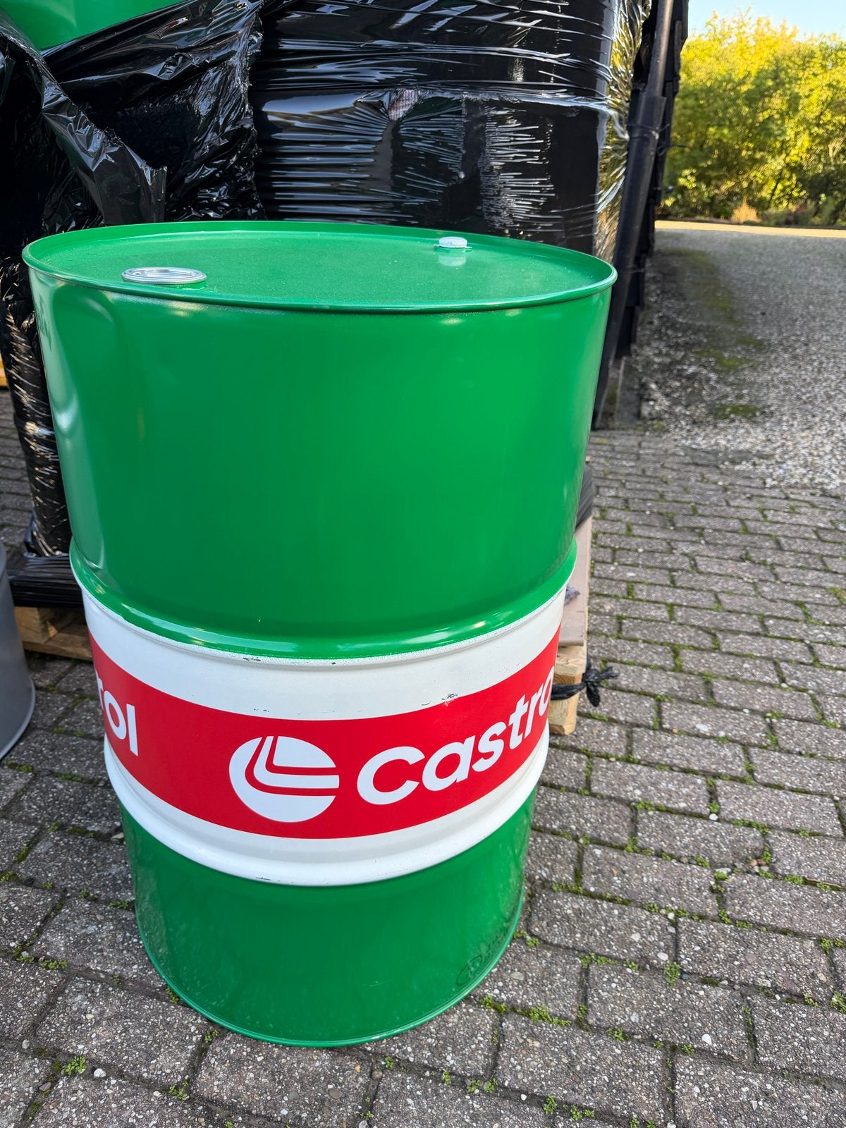 olievat - Groen metalen vat, Ophalen