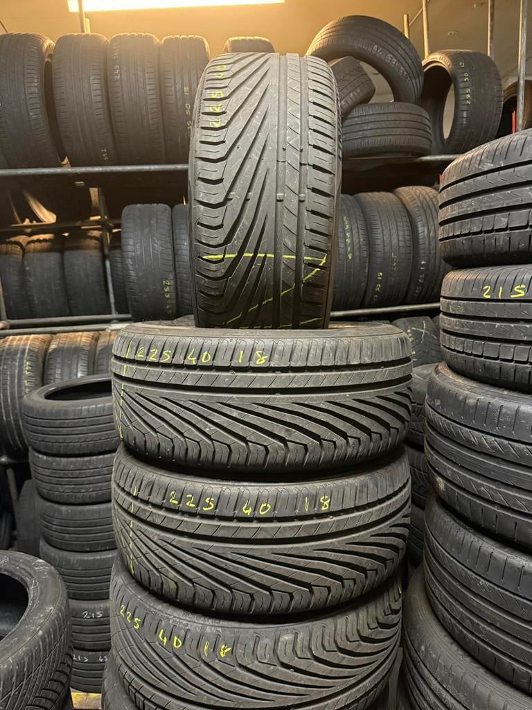 225/40R18 2254018 UNİROYAL 6mm Profiel (inclsf monteren), Auto-onderdelen, Banden en Velgen, Ophalen, 18 inch, Gebruikt, Band(en)