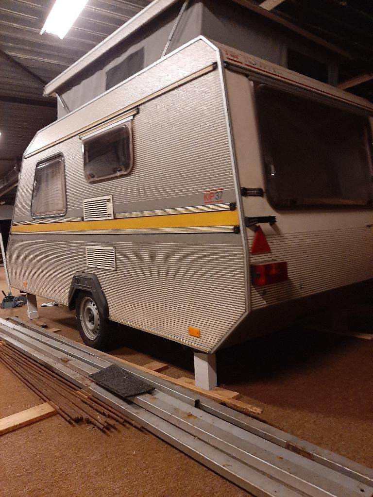 Kip Kompakt 37KK caravan '92, Caravans en Kamperen, Standaardzit, Kip, Luifel, Tot en met 3