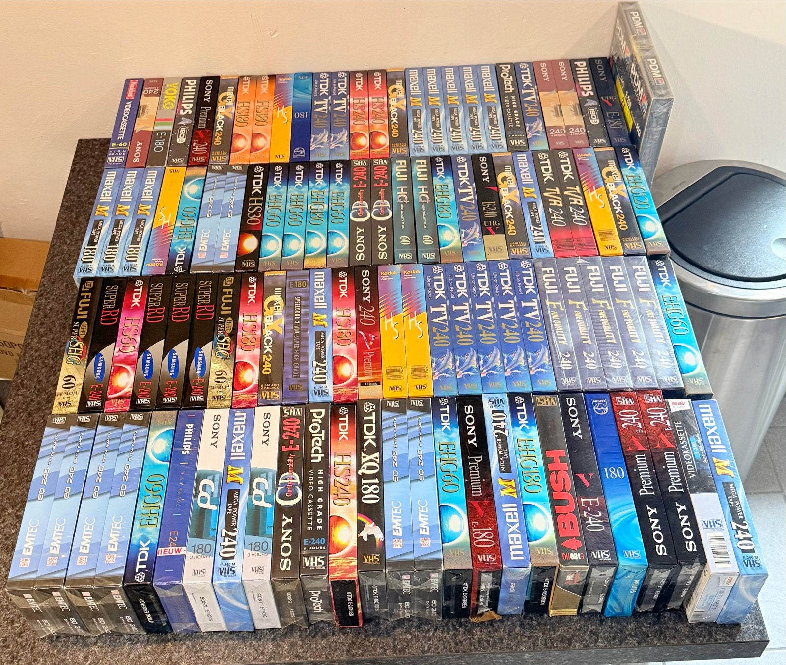 Grote collectie VHS-banden 106 stuks Sealed Sony maxell !!, Gebruikt, Boxset, Alle leeftijden, Overige genres