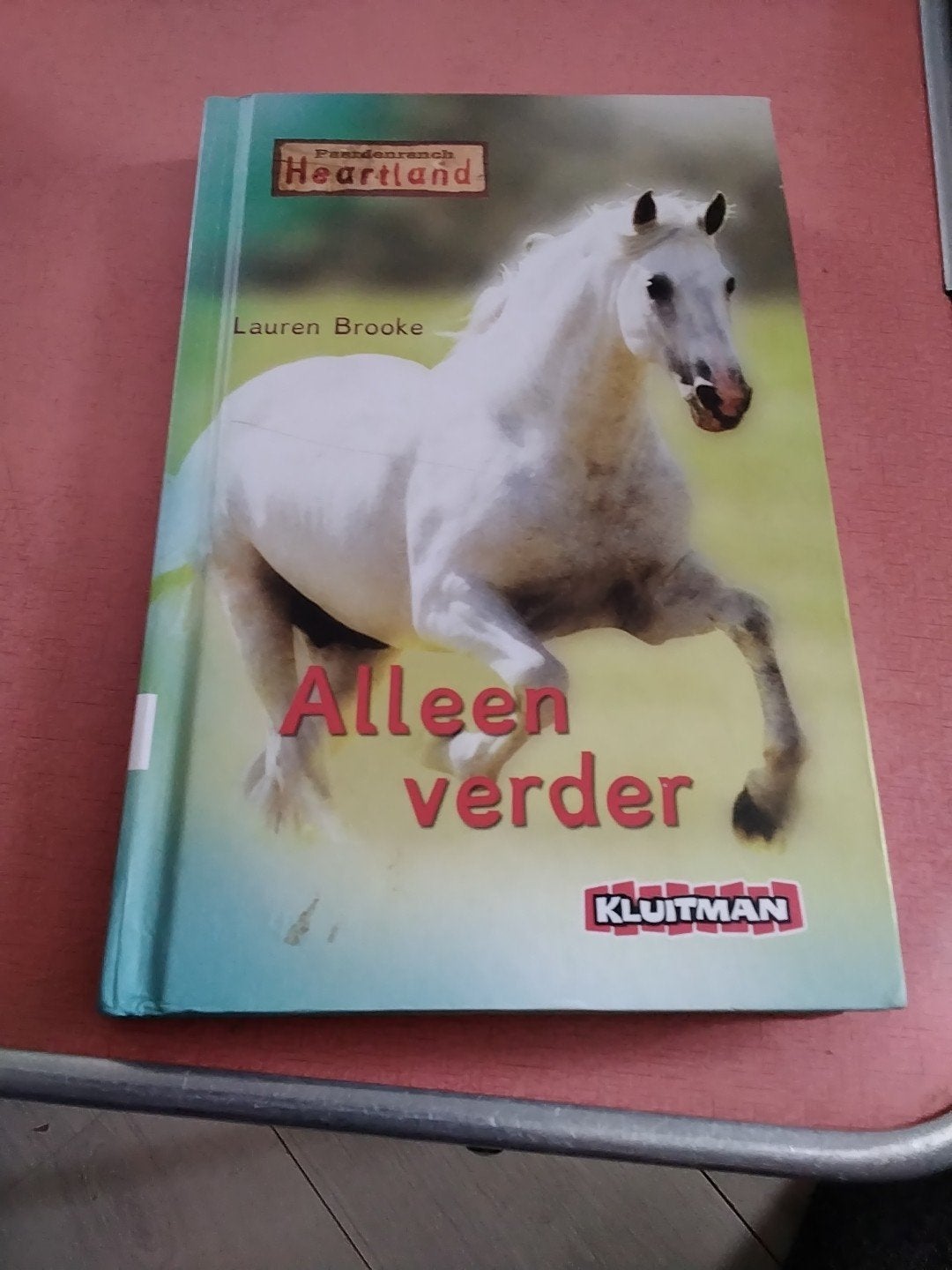 paardenrace heartland Alleen verder dyslexie € 5, Ophalen of Verzenden, Zo goed als nieuw