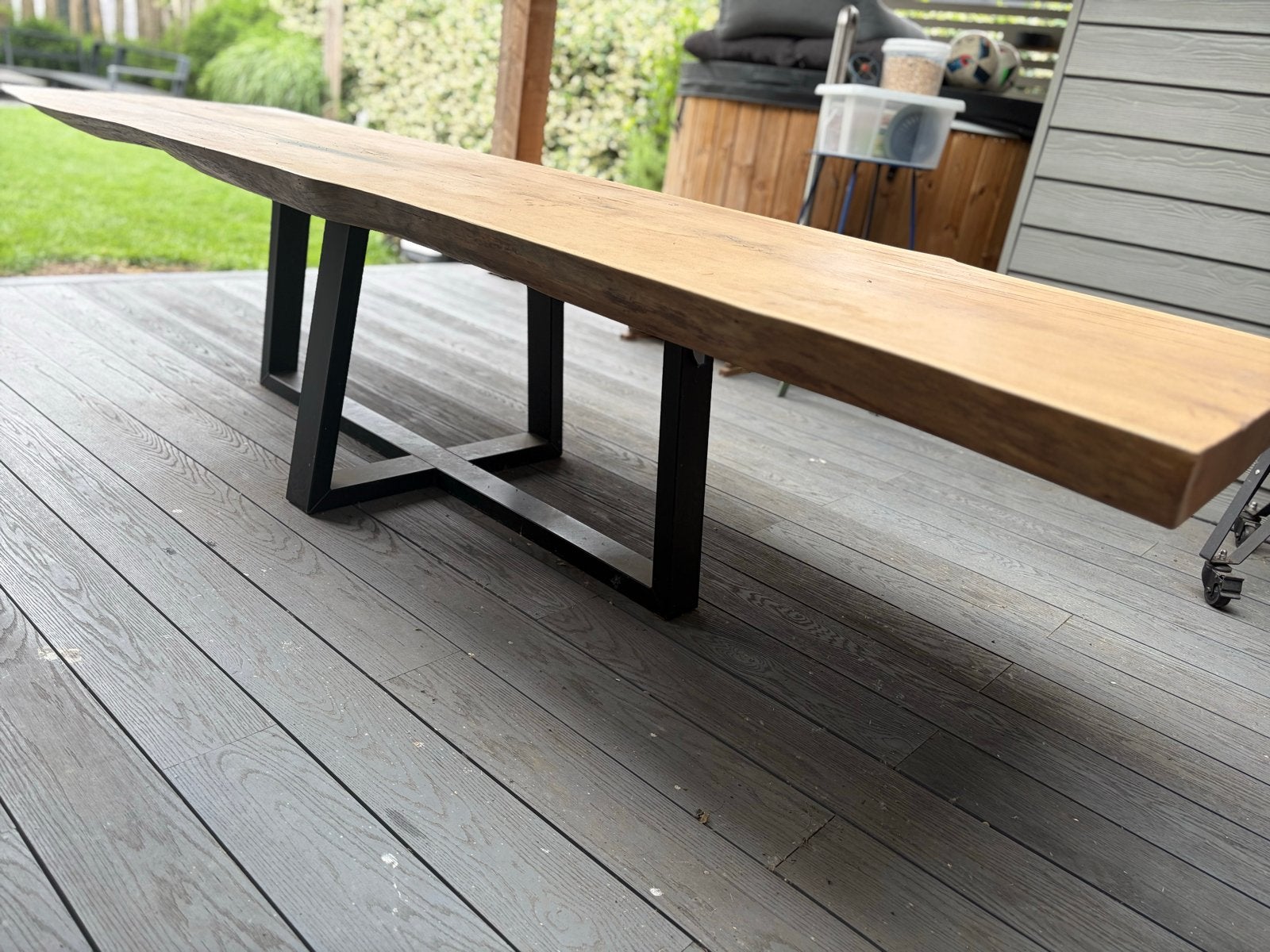 Robuuste eikenhouten tafel met metalen onderstel, Ophalen, Gebruikt, Eikenhout, 200 cm of meer