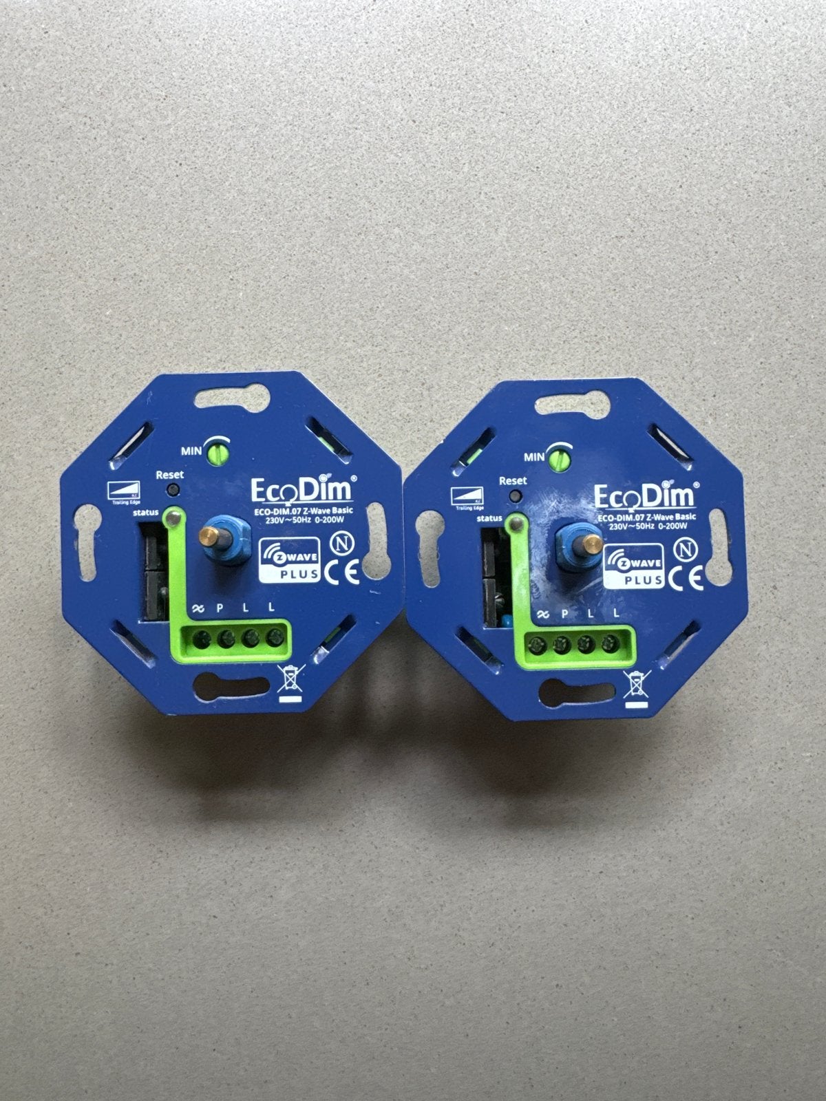 EcoDim ECO-DIM.07 Z-Wave Basic Dimmers (2 stuks), Doe-het-zelf en Verbouw, Elektra en Kabels, Ophalen of Verzenden, Zo goed als nieuw