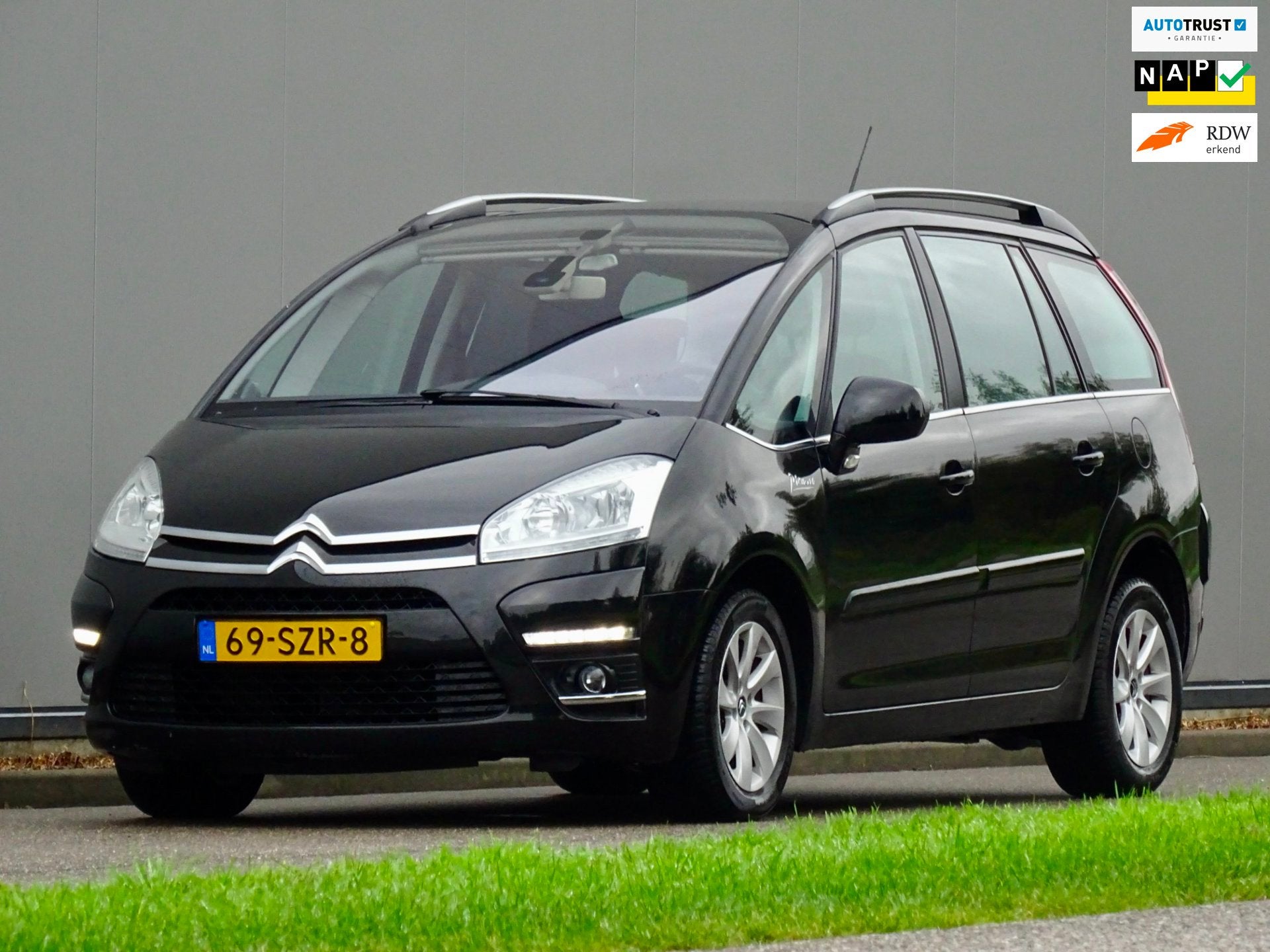 Citroen Grand C4 Picasso 1.6 Linge | 7 Persoon | Navi | NL |, Auto's, Stof, Gebruikt, Zwart, 7 stoelen