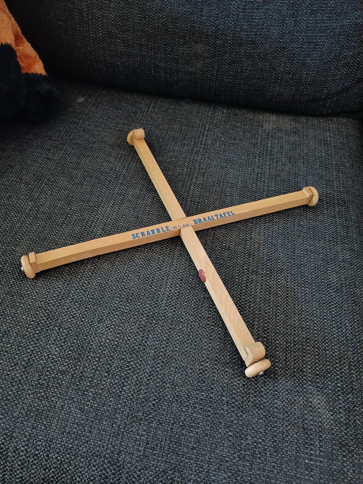 Originele houten Scrabble draaitafel, Een of twee spelers, Ophalen of Verzenden, Zo goed als nieuw