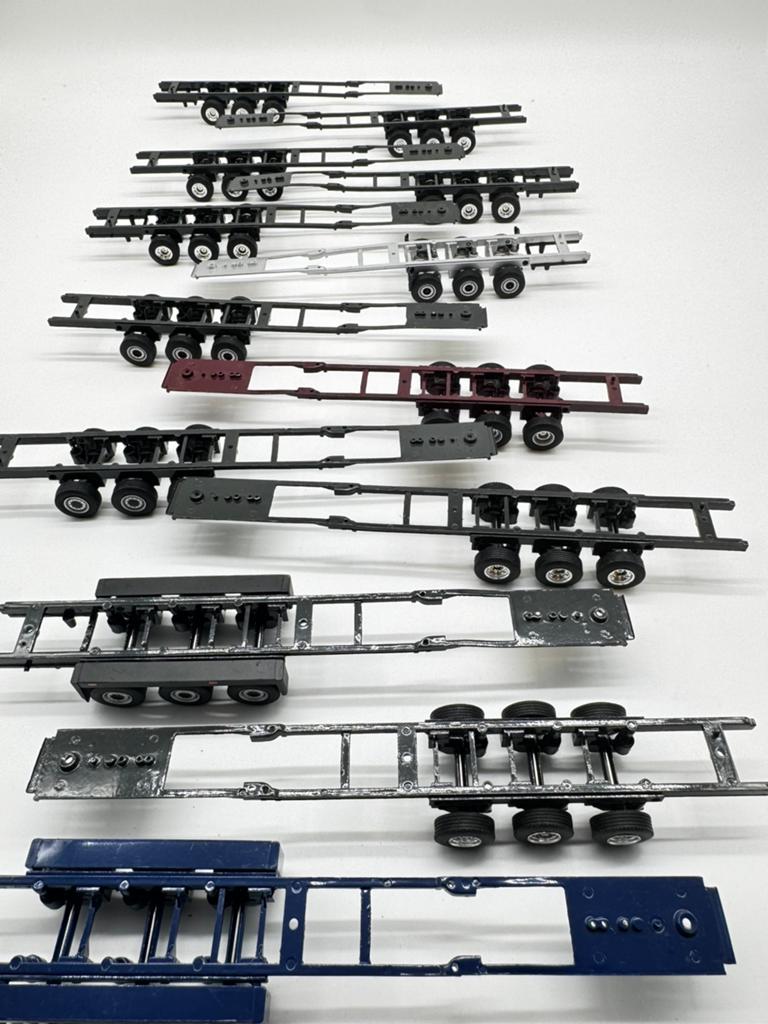 WSI TRAILER CHASSIS SCHMITZ VERBOUW 13 stuks, Hobby en Vrije tijd, Modelauto's | 1:50, Gebruikt, ., Ophalen of Verzenden, .