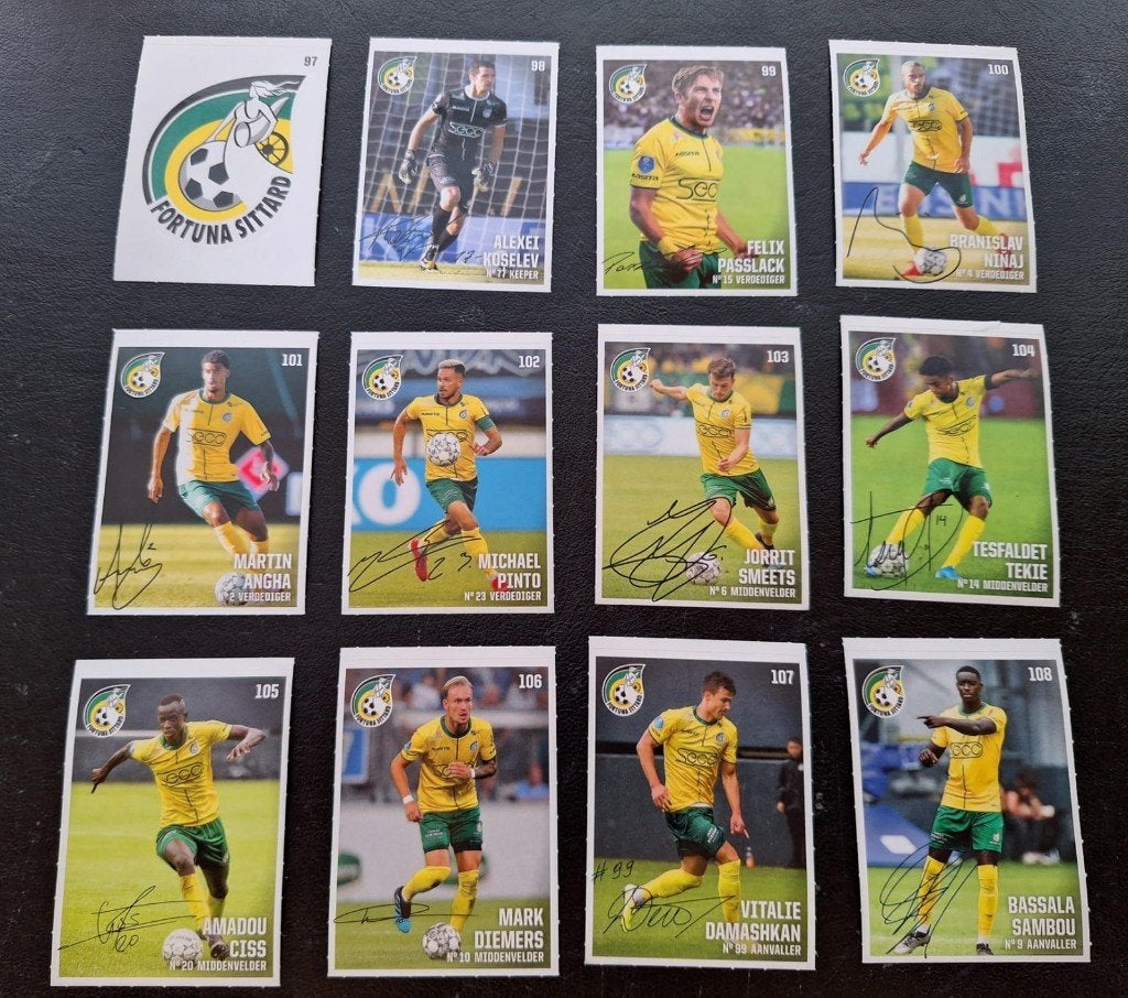 Complete set stickers Fortuna Sittard 2019/20, Verzamelen, Ophalen of Verzenden, Zo goed als nieuw, Overige binnenlandse clubs