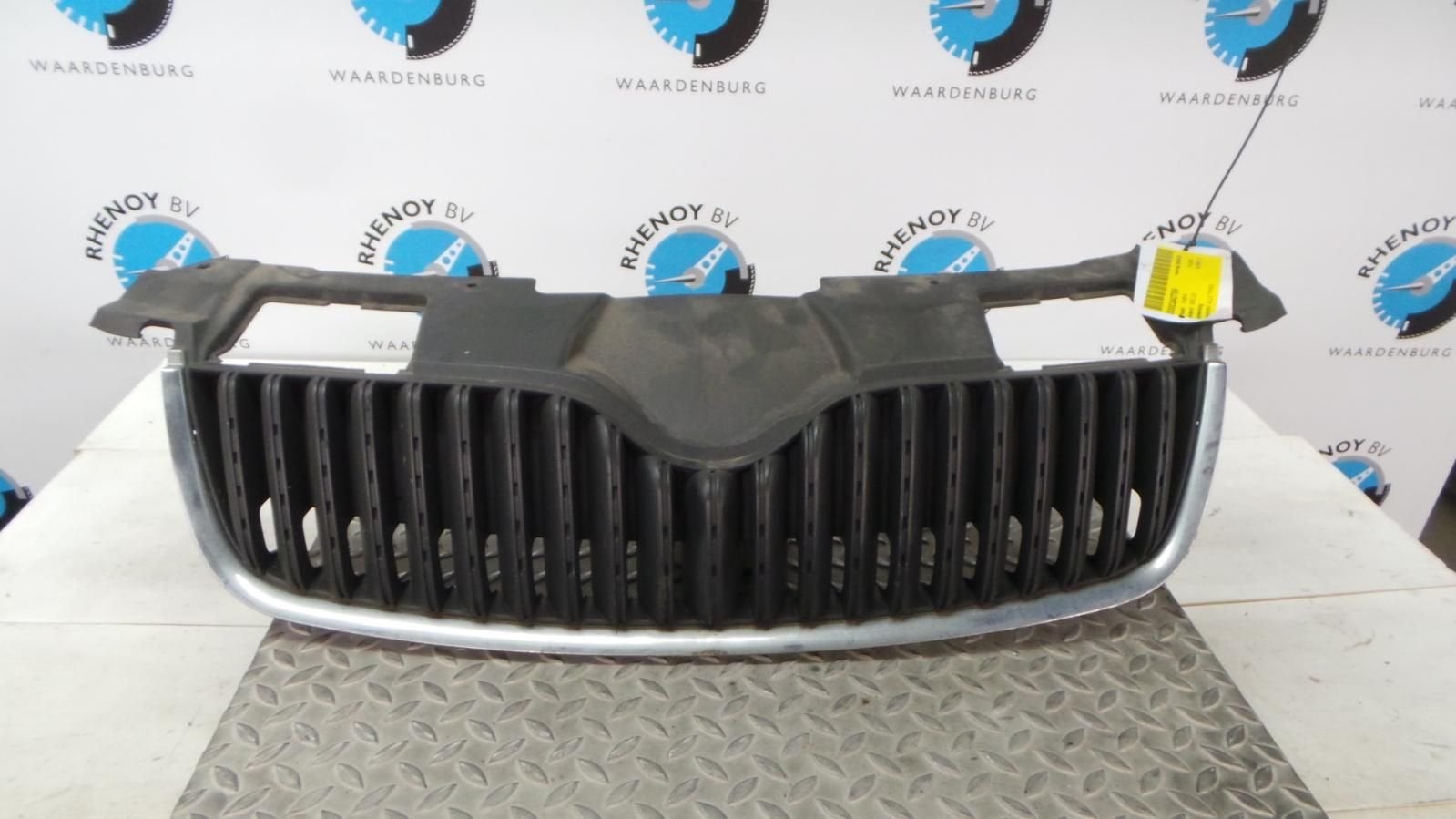 SKODA FABIA EJ  GRILLE 2008, Ophalen of Verzenden, Gebruikt, Stiba lid