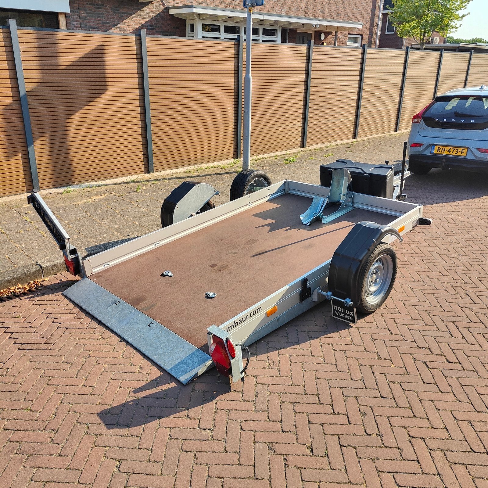 Zakbare motor trailer aanhanger Humbaur, Ophalen