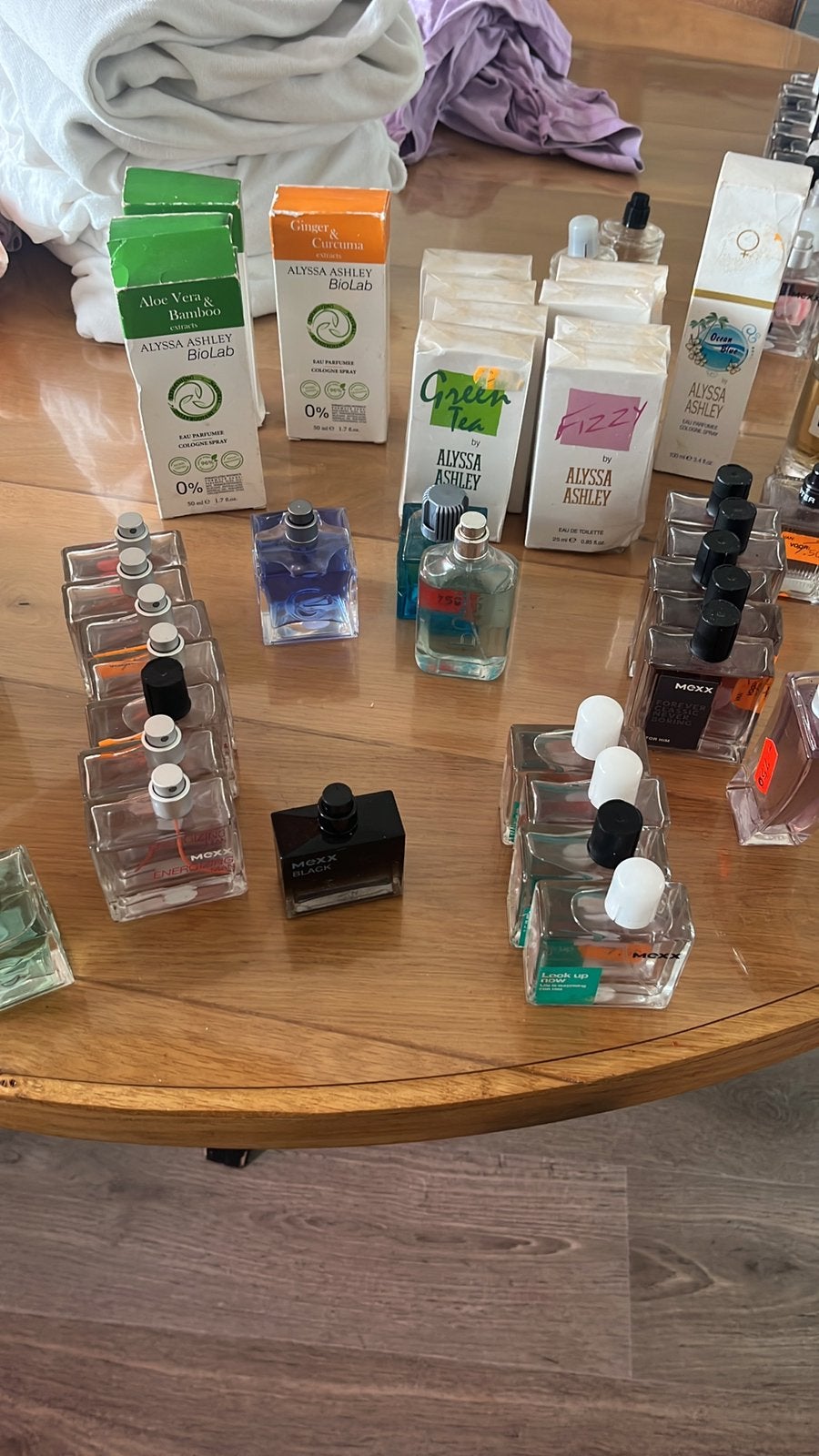 Pafums ORGINEEL!!, Verzamelen, Ophalen of Verzenden, Nieuw, Parfumfles, Gevuld