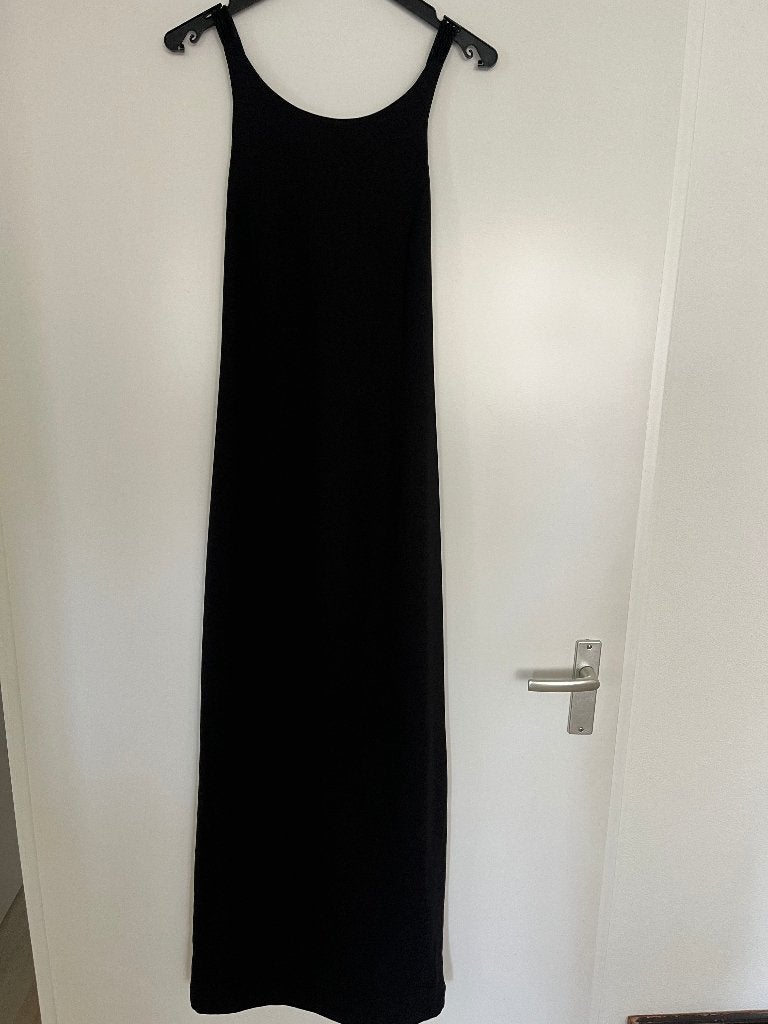 Zwarte lange jurk maat 40, Kleding | Dames, Jurken, Maat 38/40 (M), Zwart, Ophalen of Verzenden, Zo goed als nieuw