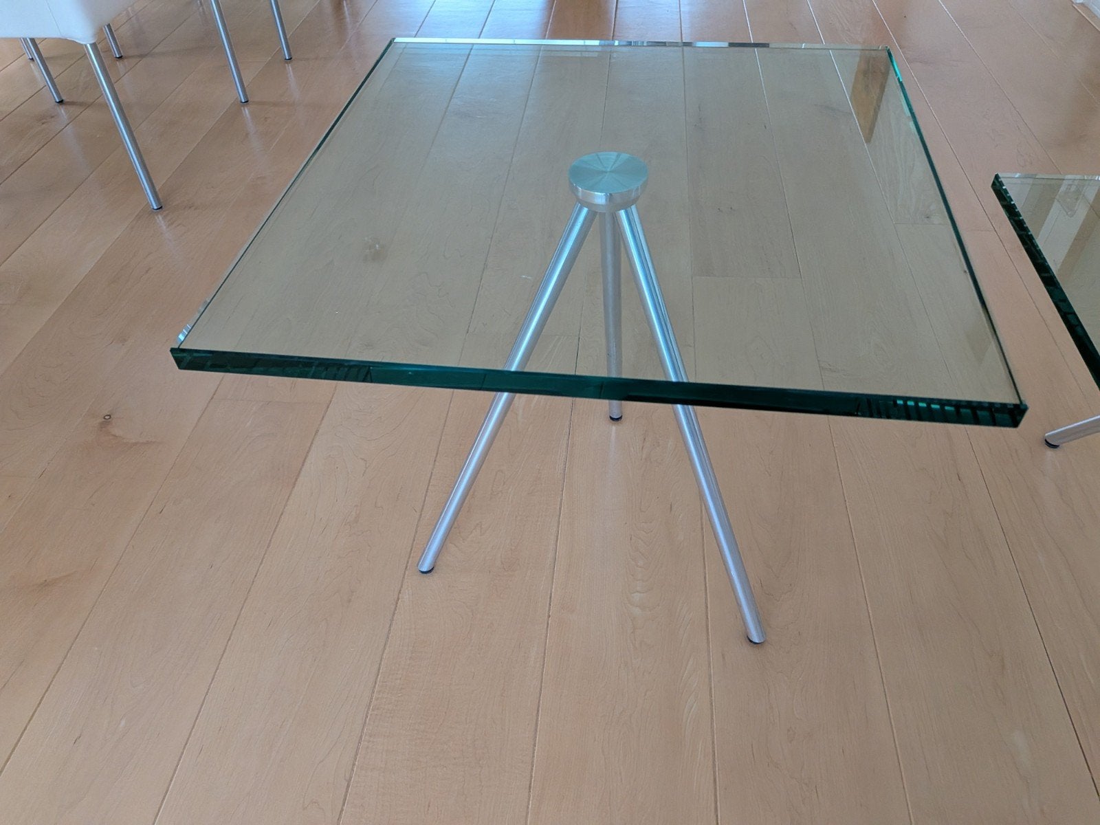 Set van 2 Beek Maupertuus bijzettafels, glas en metaal, Ophalen, Minder dan 45 cm, Minder dan 55 cm, Gebruikt
