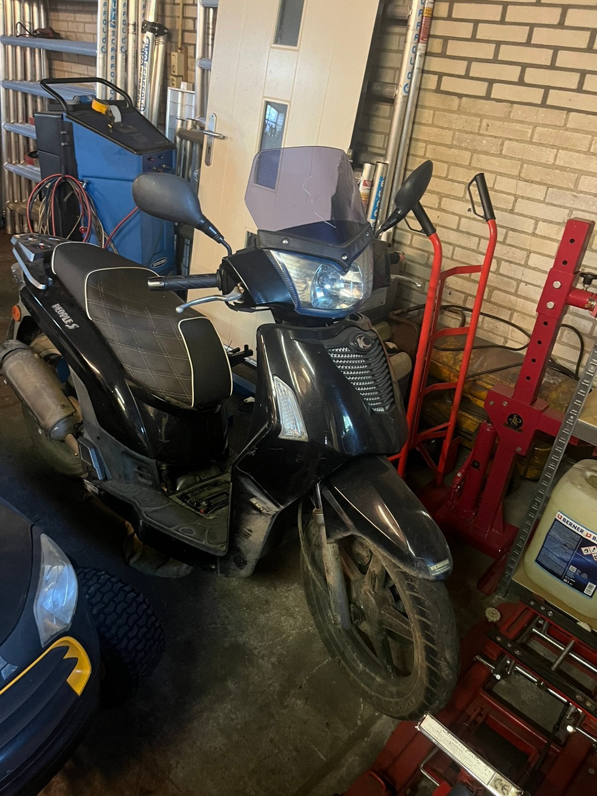 Kymco people s  snorscooter, Ophalen, Zo goed als nieuw, Benzine, People S