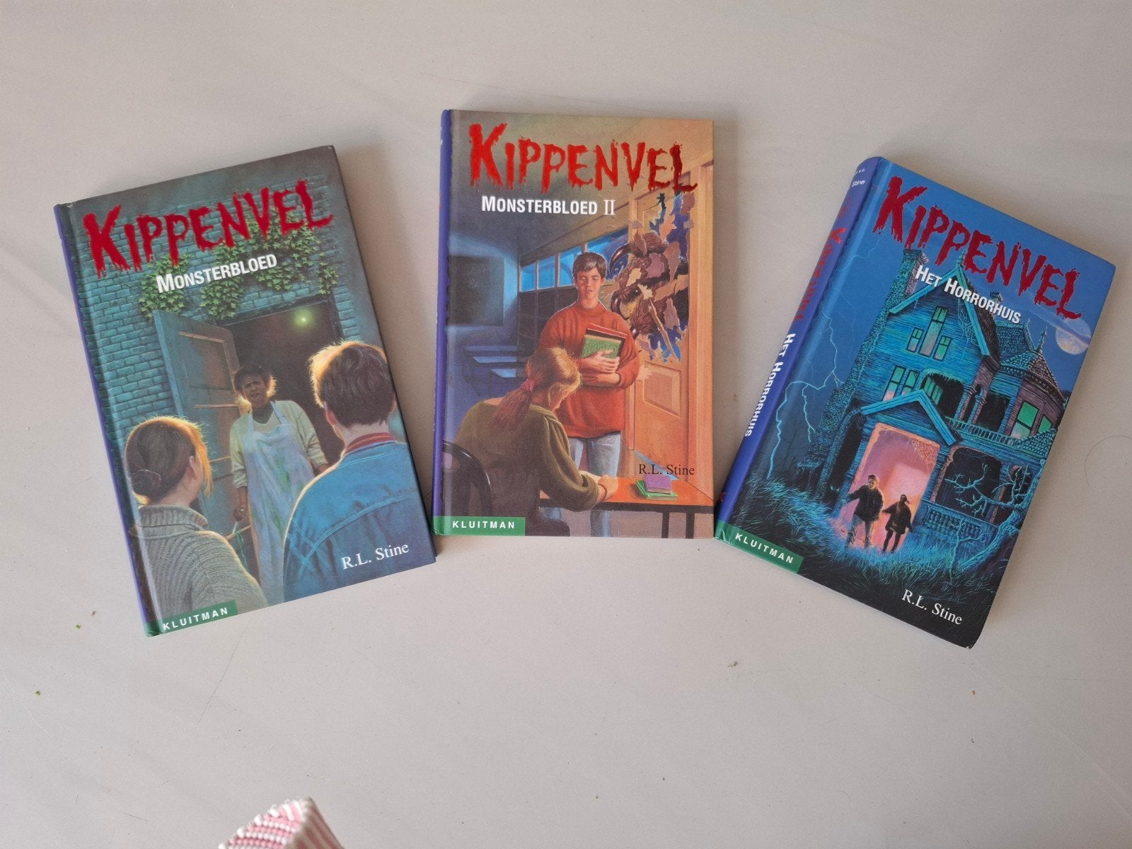 3 x kippenvel boek Monsterbloed Horrorhuis, Ophalen of Verzenden, Zo goed als nieuw, Rl stiene