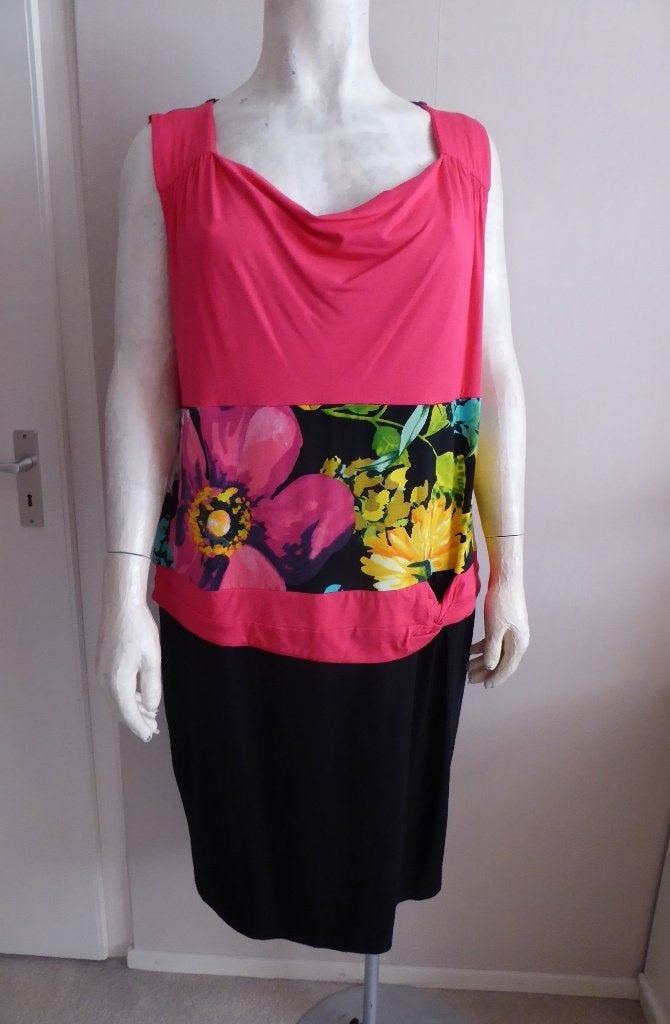 252... nieuwe jurk van Yoek maat xxl, Kleding | Dames, Grote Maten, Yoek, Nieuw, Ophalen of Verzenden, Jurk