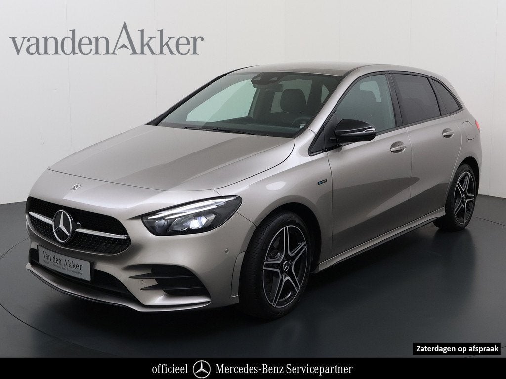 Mercedes-Benz B-Klasse 250e AMG // SoH 92,3% // Trekhaak //, Auto's, Mercedes-Benz, 12 maanden, Gebruikt, 4 cilinders, 15 kWh