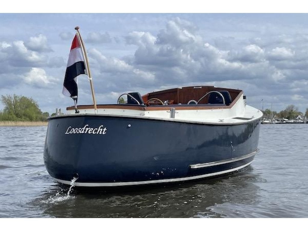 Bootsman Cabin sloep, ruime, kajuitsloep Yanmar, stuurwiel, Zonnedek, Binnenboordmotor, Diesel, 0 cm