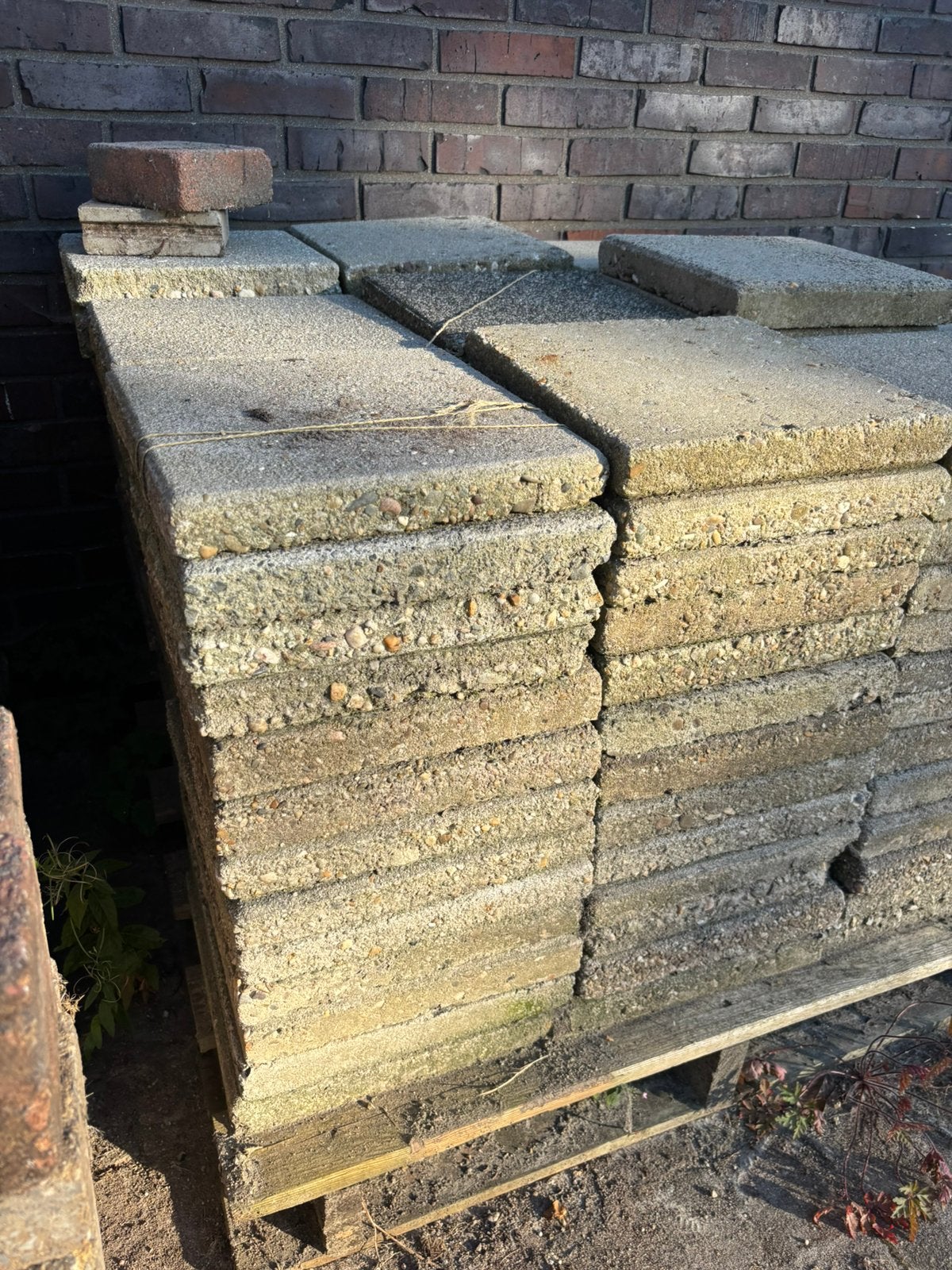 Gratis ophalen, Tuin en Terras, Tegels en Klinkers, Ophalen, Zo goed als nieuw, Beton, Klinkers