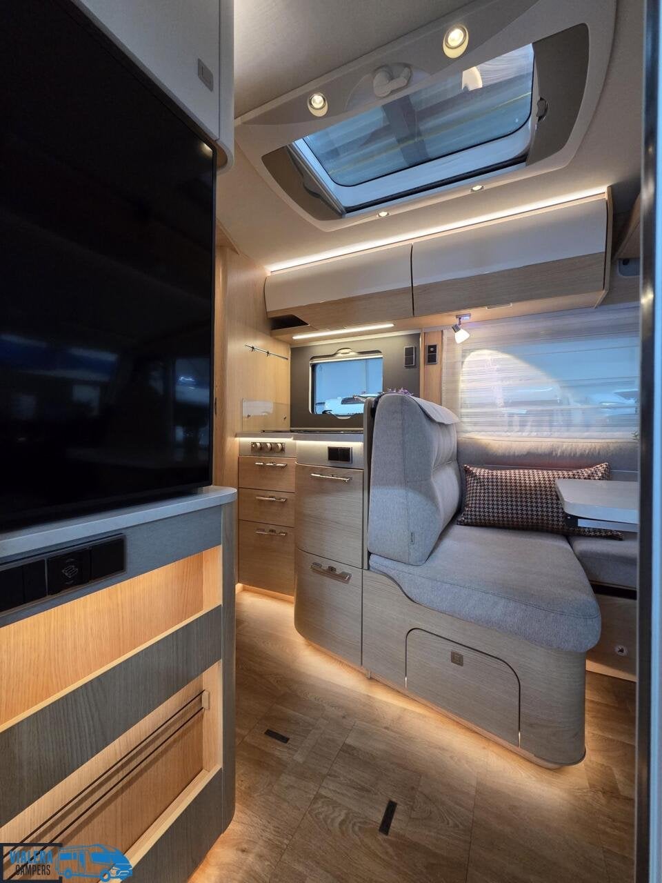 Hymer BMC-I 680 *170pk Automaat* Levelsysteem* Bomvol opties, Caravans en Kamperen, Campers, 7 tot 8 meter, Bedrijf, Diesel, Hymer