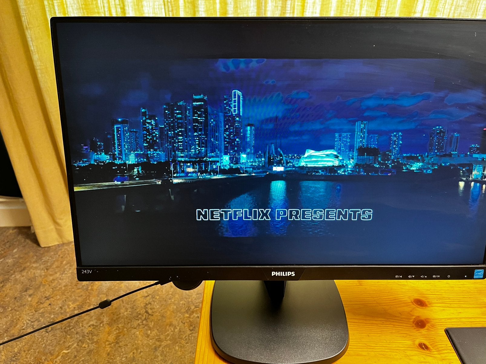 Monitor 24 inch LED, Philips 243V en Google Chromecast, Gebruikt, HDMI, Full HD, Ophalen of Verzenden