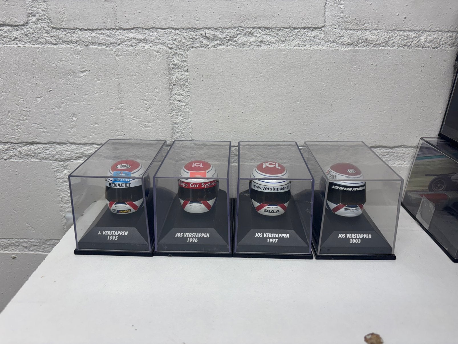 Jos verstappen helmen set 1:8, Ophalen of Verzenden, Zo goed als nieuw, Formule 1