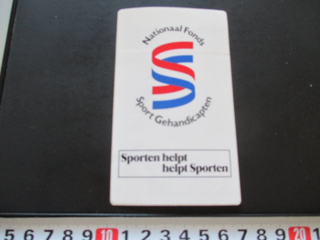 sticker Nationaal Fonds Sport Gehandicapten GT041 *, Verzamelen, Ophalen, Zo goed als nieuw