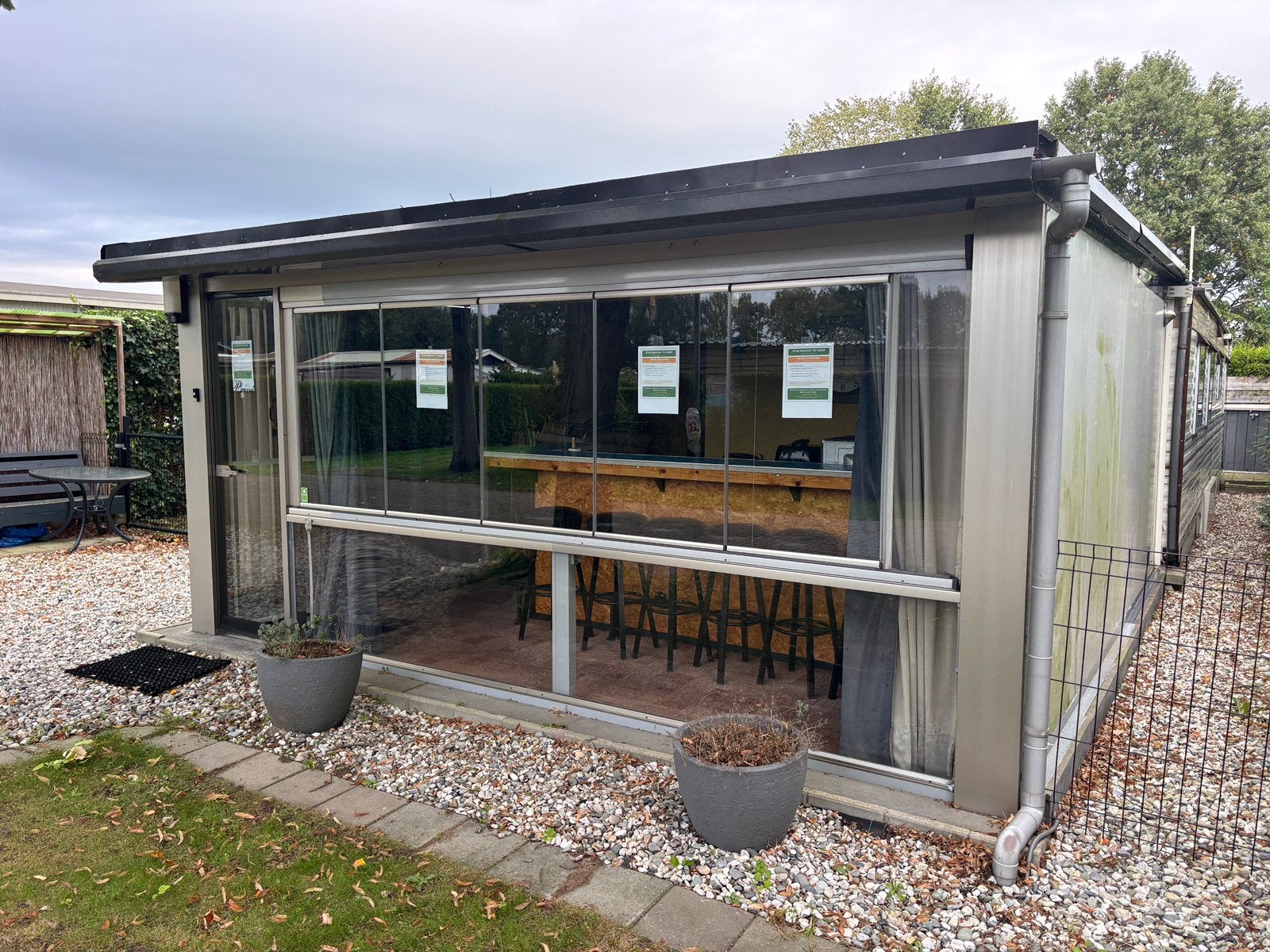 UNIEKE KANS: Riante stacaravan met tuin – overname!, Tot en met 4