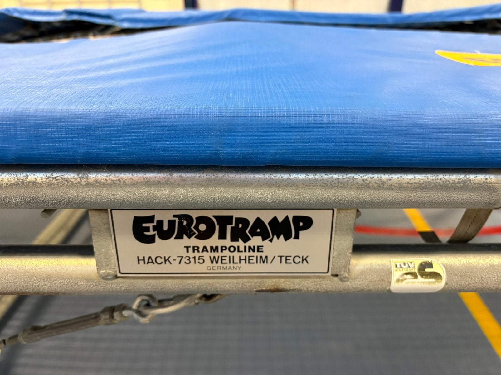 Dubbele trampoline, Sport en Fitness, Turnen, Ophalen, Gebruikt, Kindermaat 146 t/m 176, Blauw
