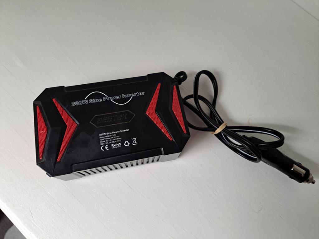300W Sinus Omvormer 12V naar 220V | Merk Bestek | MRZ3013HU, Ophalen of Verzenden, Gebruikt